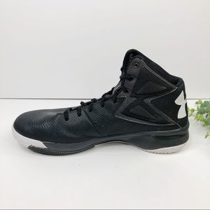 Under Armour Rocket High Top Bball Shoe Sz 11.5